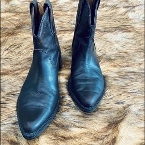 NINE WEST COWBOY BOOTS/BOOTIES